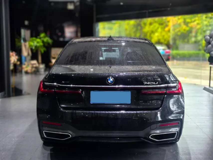 2019 BMW 7 Series 3.0T 340HP L6 8AT,autocango,china used car exporter,china ev exporter,chinese used car exporter,chinese used ev exporter