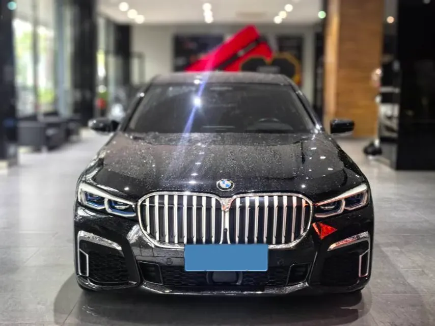 2019 BMW 7 Series 3.0T 340HP L6 8AT,autocango,china used car exporter,china ev exporter,chinese used car exporter,chinese used ev exporter
