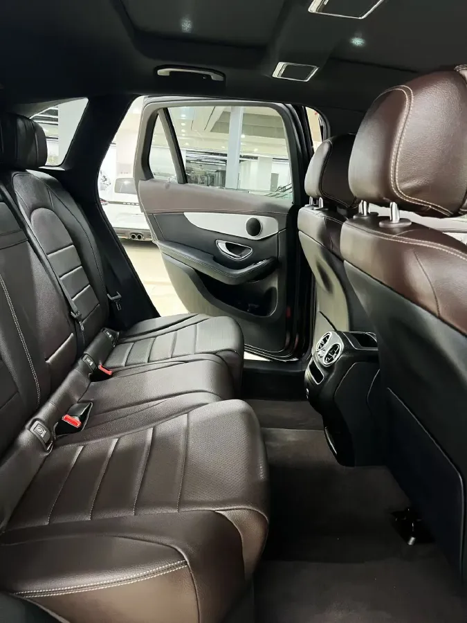 2022 Mercedes-Benz GLC Class 2.0T 197HP L4 9AT,autocango,china used car exporter,china ev exporter,chinese used car exporter,chinese used ev exporter