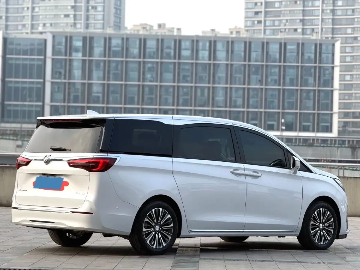 2023 Buick GL8 2.0T 237HP L4 9AT,autocango,china used car exporter,china ev exporter,chinese used car exporter,chinese used ev exporter