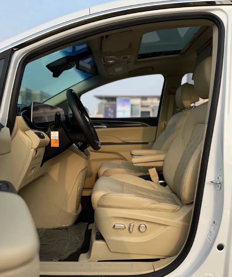 2023 Buick GL8 2.0T 237HP L4 9AT,autocango,china used car exporter,china ev exporter,chinese used car exporter,chinese used ev exporter