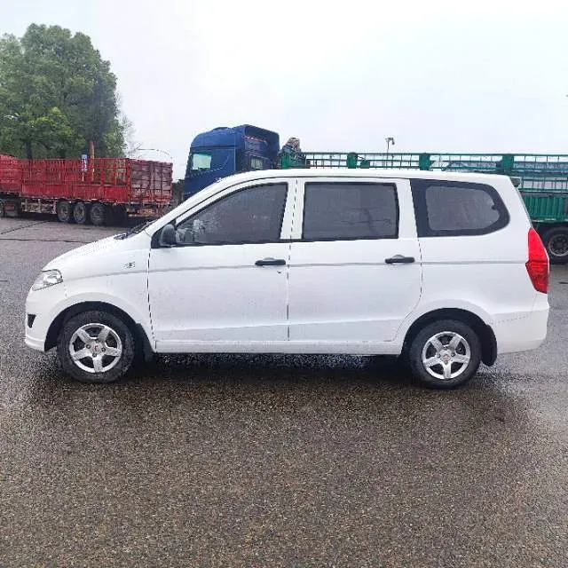 2018 WuLing HongGuang 1.2L 82HP L4 5MT,autocango,china used car exporter,china ev exporter,chinese used car exporter,chinese used ev exporter