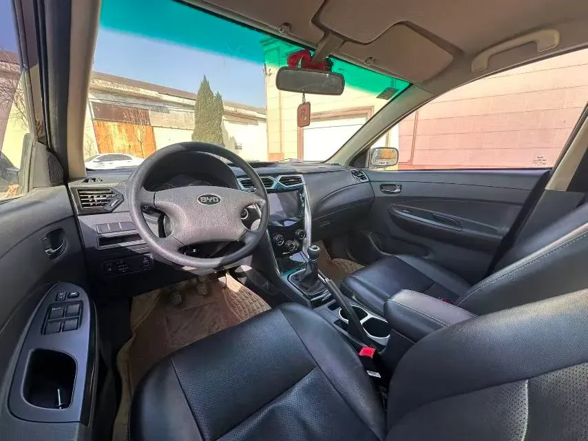 2020 BYD F3 1.5L 109HP L4 5MT,autocango,china used car exporter,china ev exporter,chinese used car exporter,chinese used ev exporter