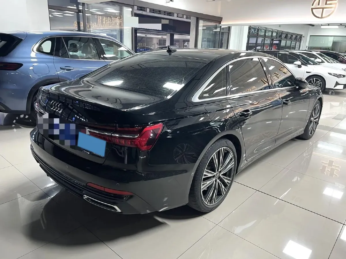 2021 Audi A6L 2.0T 224HP L4 7DCT,autocango,china used car exporter,china ev exporter,chinese used car exporter,chinese used ev exporter