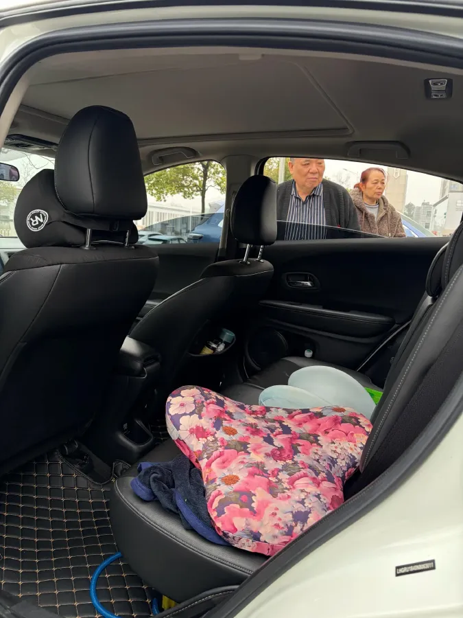 2022 Honda Vezel 1.5L 131HP L4 CVT,autocango,china used car exporter,china ev exporter,chinese used car exporter,chinese used ev exporter