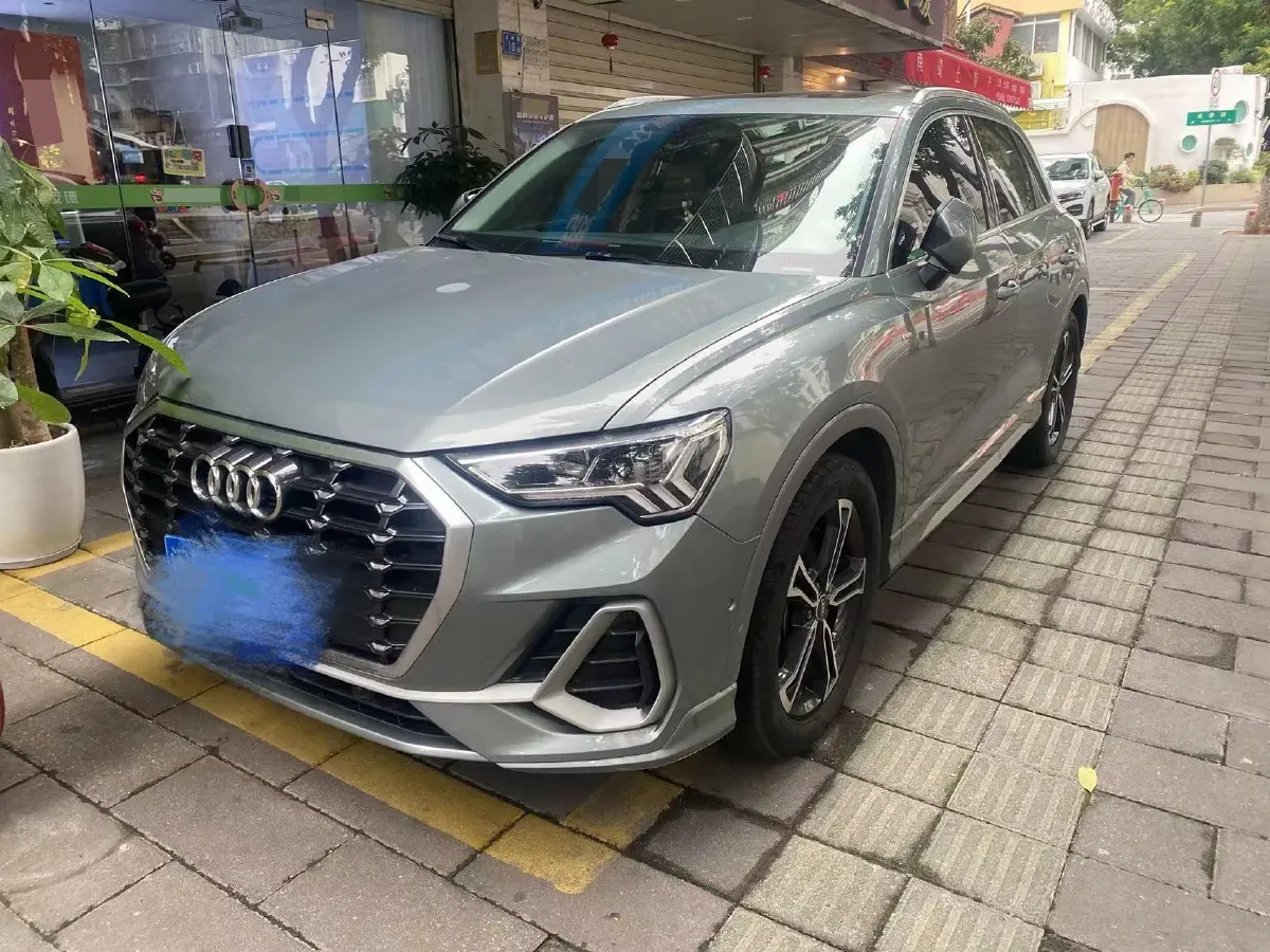 2022 Audi Q3 1.4T 150HP L4 7DCT,autocango,china used car exporter,china ev exporter,chinese used car exporter,chinese used ev exporter