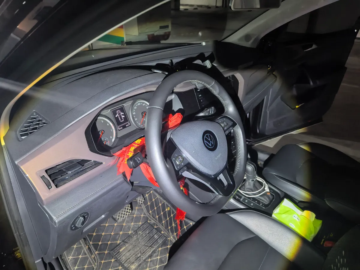 2021 Volkswagen Tharu 1.4T 150HP L4 7DCT,autocango,china used car exporter,china ev exporter,chinese used car exporter,chinese used ev exporter