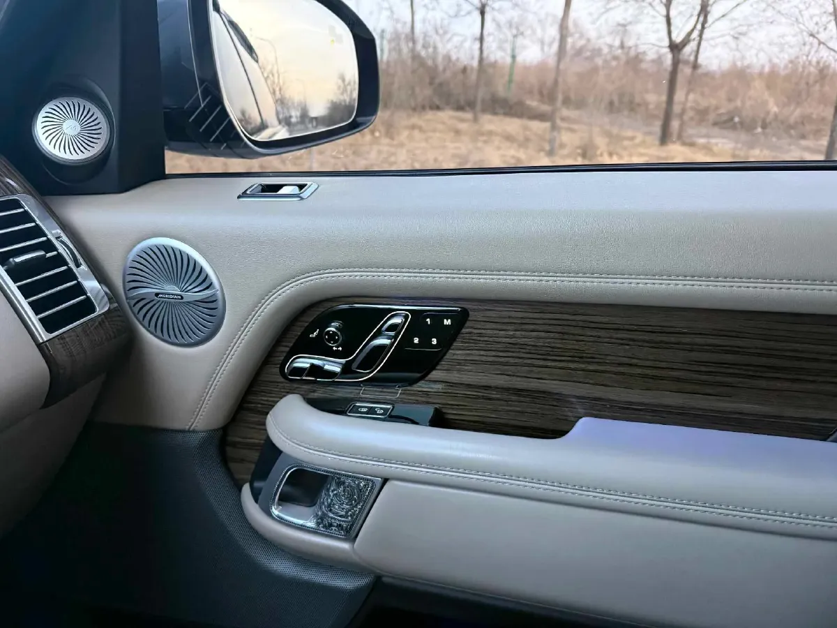 2018 Land Rover Range Rover 3.0T 381HP V6 8AT,autocango,china used car exporter,china ev exporter,chinese used car exporter,chinese used ev exporter