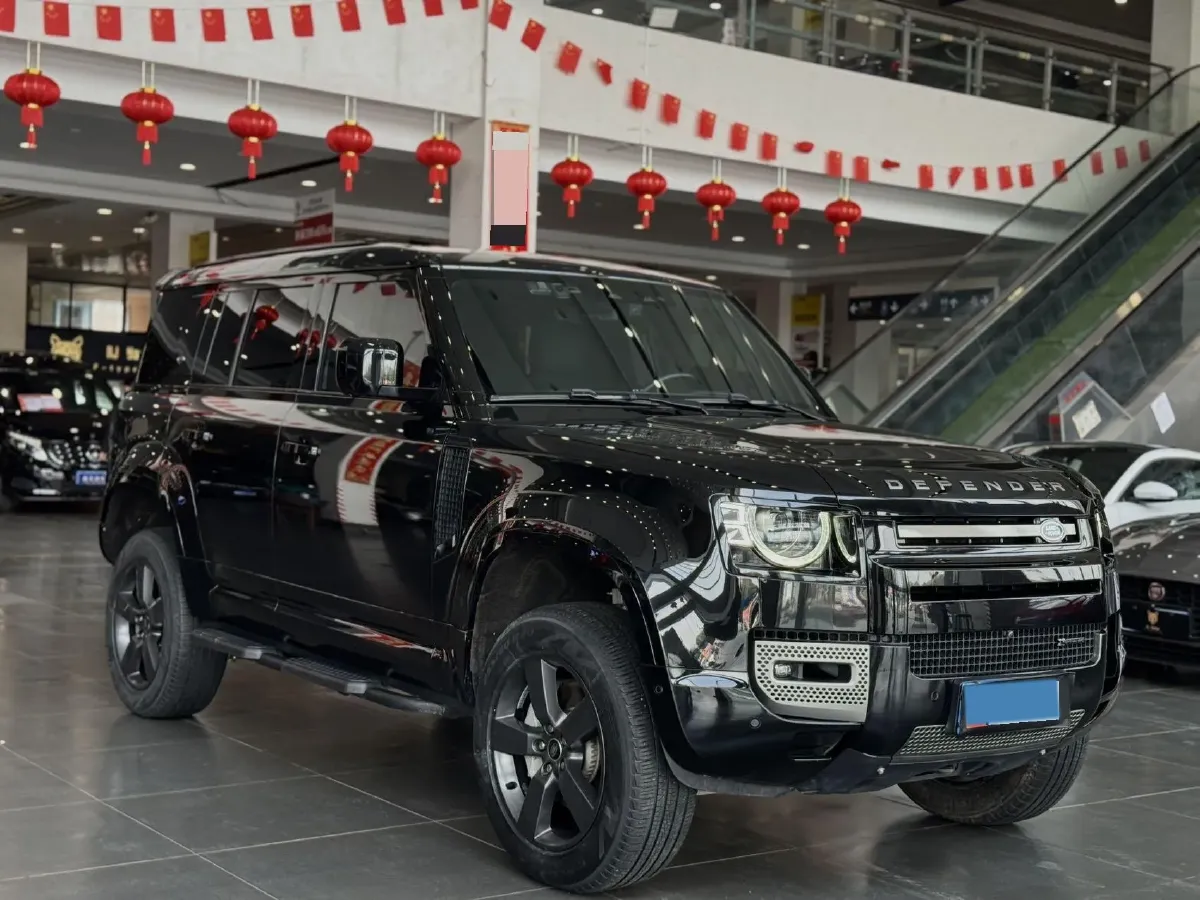 2023 Land Rover Defender 3.0T 400HP L6 8AT,autocango,china used car exporter,china ev exporter,chinese used car exporter,chinese used ev exporter