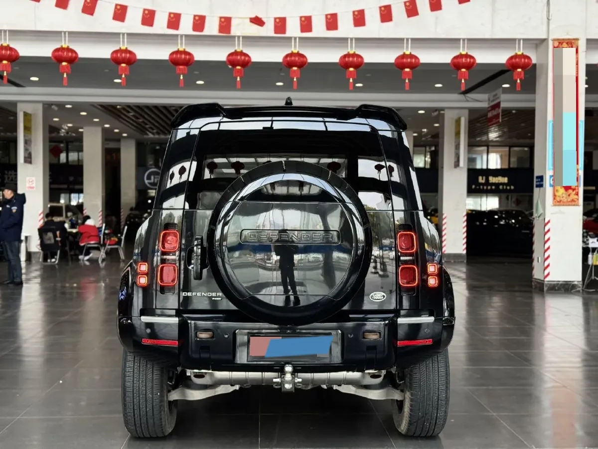 2023 Land Rover Defender 3.0T 400HP L6 8AT,autocango,china used car exporter,china ev exporter,chinese used car exporter,chinese used ev exporter