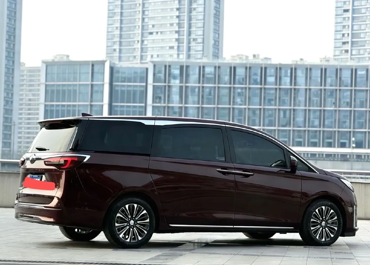 2022 Buick GL8 2.0T 237HP L4 9AT,autocango,china used car exporter,china ev exporter,chinese used car exporter,chinese used ev exporter