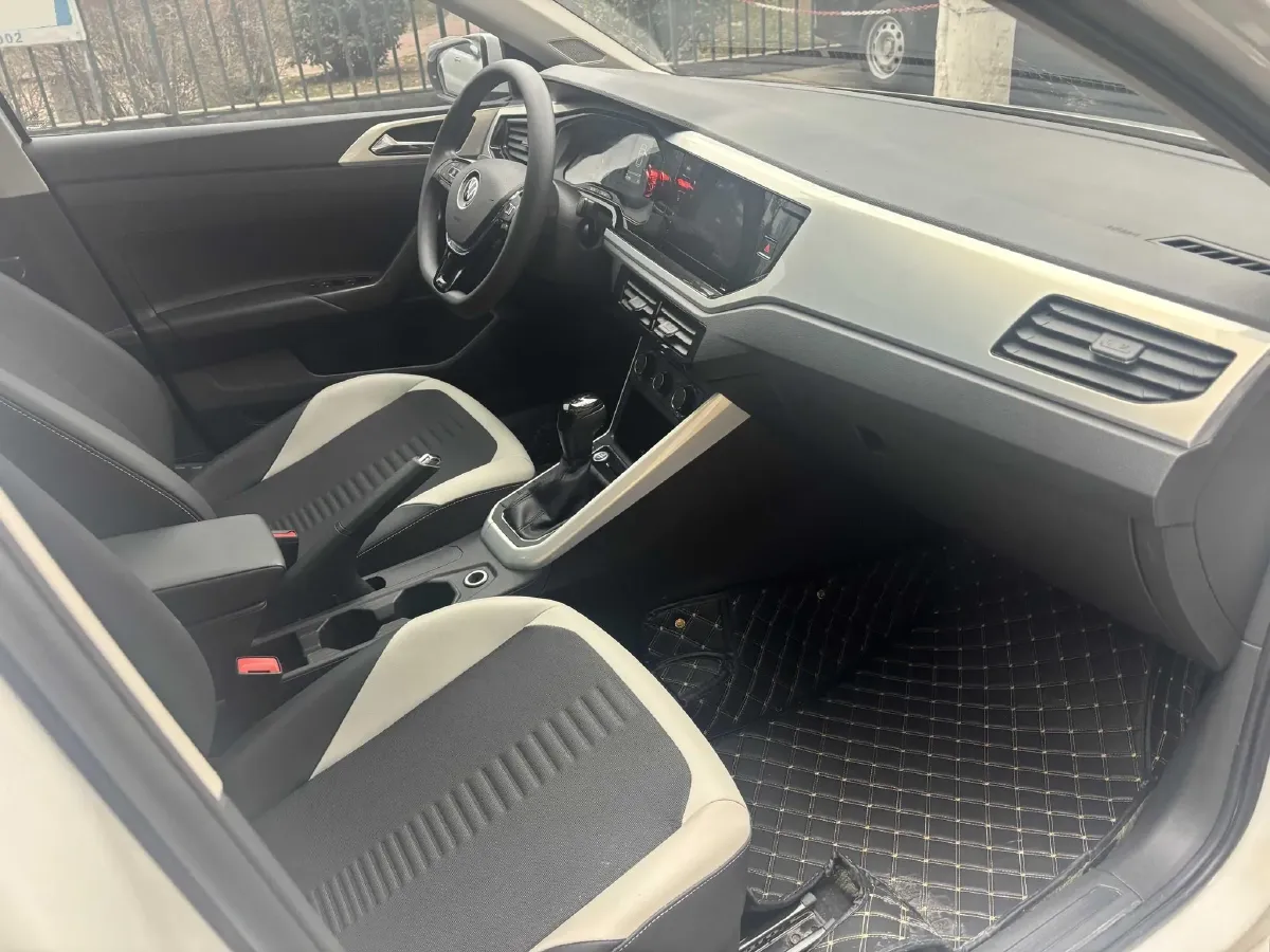 2021 Haval H6 1.5T 169HP L4 7DCT,autocango,china used car exporter,china ev exporter,chinese used car exporter,chinese used ev exporter