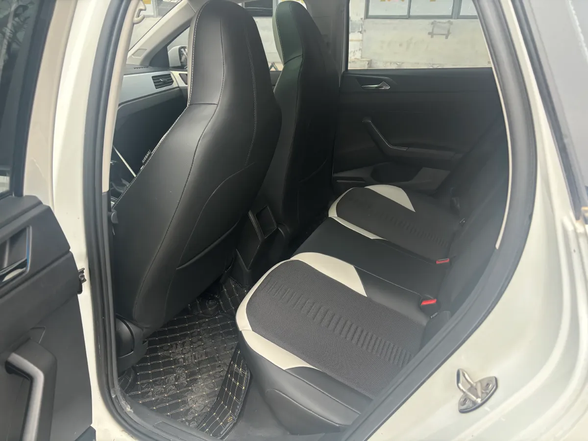 2021 Haval H6 1.5T 169HP L4 7DCT,autocango,china used car exporter,china ev exporter,chinese used car exporter,chinese used ev exporter