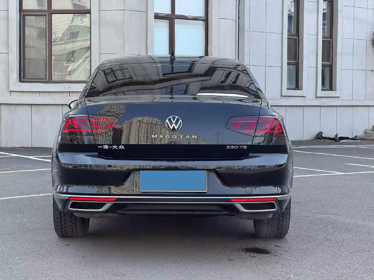 2021 Volkswagen Magotan 2.0T 186HP L4 7DCT,autocango,china used car exporter,china ev exporter,chinese used car exporter,chinese used ev exporter