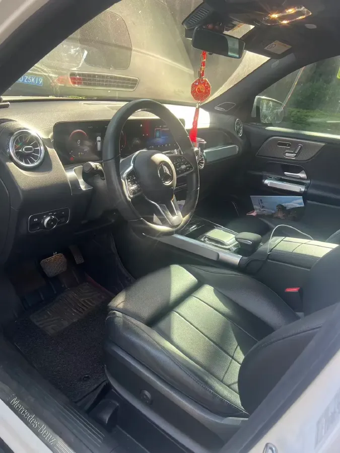 2021 Mercedes-Benz GLB Class 1.3T 163HP L4 7DCT,autocango,china used car exporter,china ev exporter,chinese used car exporter,chinese used ev exporter