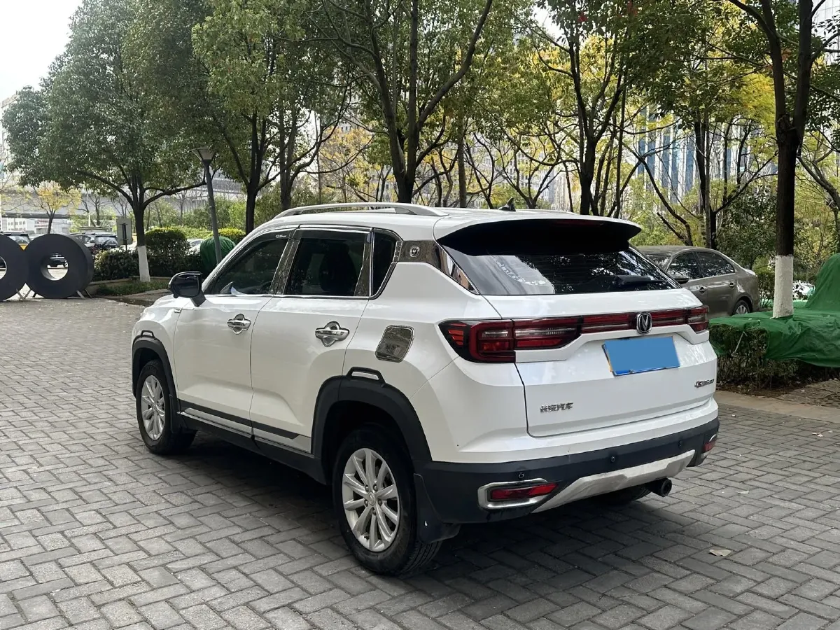 2019 ChangAn CS35 Plus 1.6L 128HP L4 5MT,autocango,china used car exporter,china ev exporter,chinese used car exporter,chinese used ev exporter