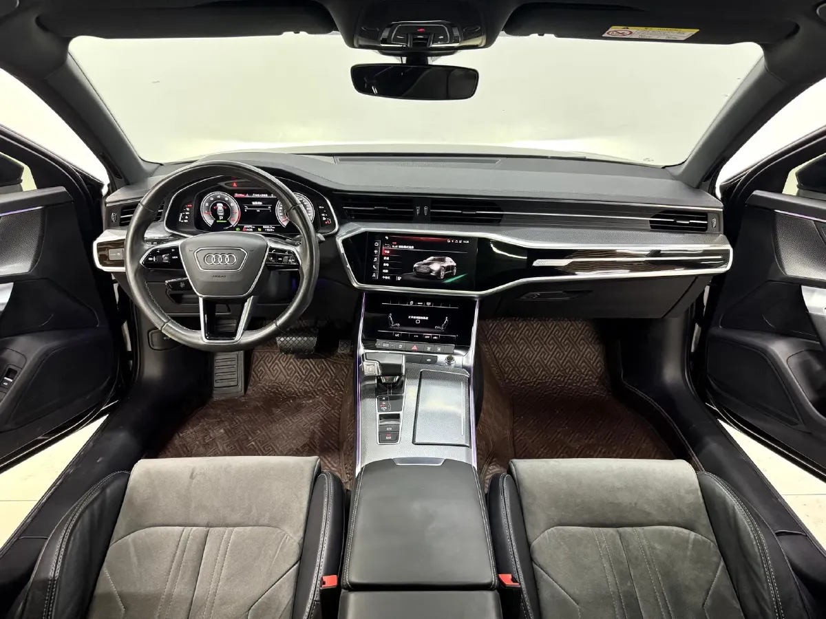 2022 Audi A6L 2.0T 224HP L4 7DCT,autocango,china used car exporter,china ev exporter,chinese used car exporter,chinese used ev exporter