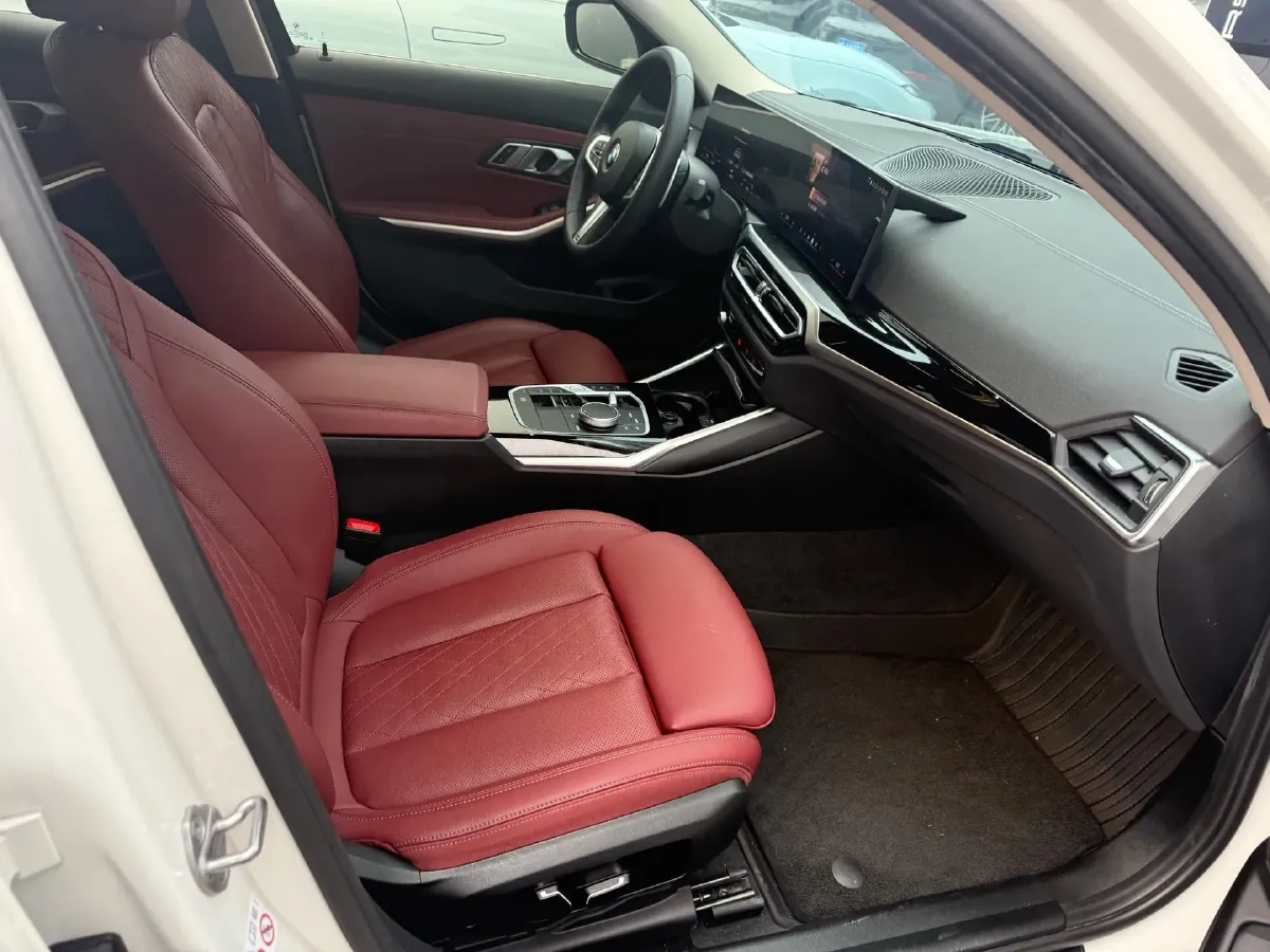 2024 BMW 3 Series 2.0T 156HP L4 8AT,autocango,china used car exporter,china ev exporter,chinese used car exporter,chinese used ev exporter