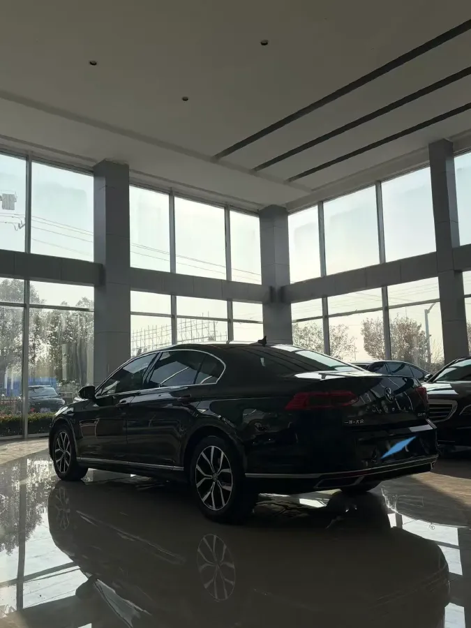 2020 Volkswagen Magotan 2.0T 186HP L4 7DCT,autocango,china used car exporter,china ev exporter,chinese used car exporter,chinese used ev exporter