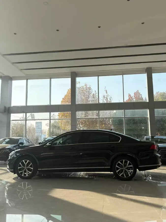 2020 Volkswagen Magotan 2.0T 186HP L4 7DCT,autocango,china used car exporter,china ev exporter,chinese used car exporter,chinese used ev exporter