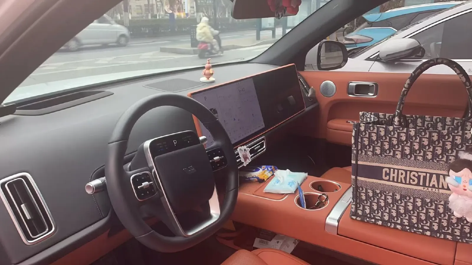 2024 Li L6 Range Extended 154HP L4 REEV 36.8KWH,autocango,china used car exporter,china ev exporter,chinese used car exporter,chinese used ev exporter