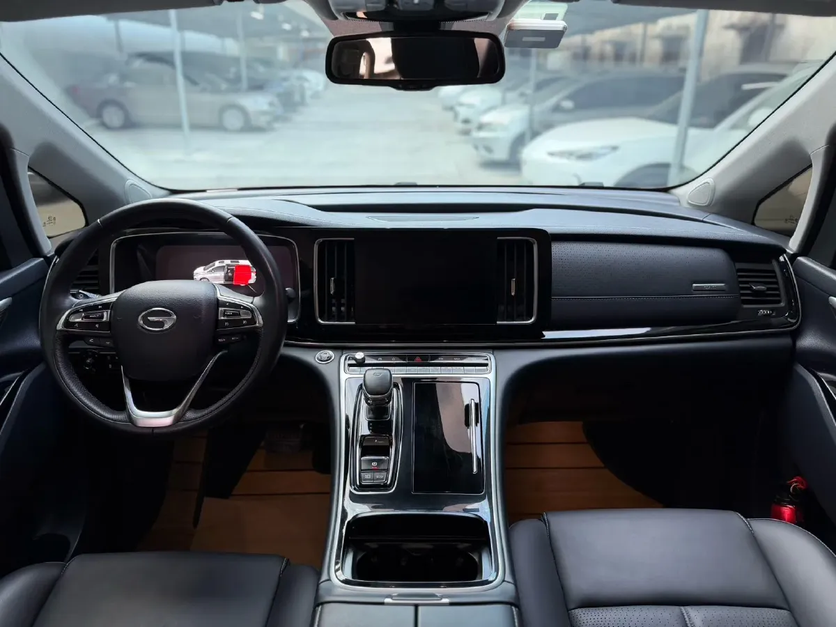 2021 GAC Trumpchi M8 2.0T 252HP L4 8AT,autocango,china used car exporter,china ev exporter,chinese used car exporter,chinese used ev exporter