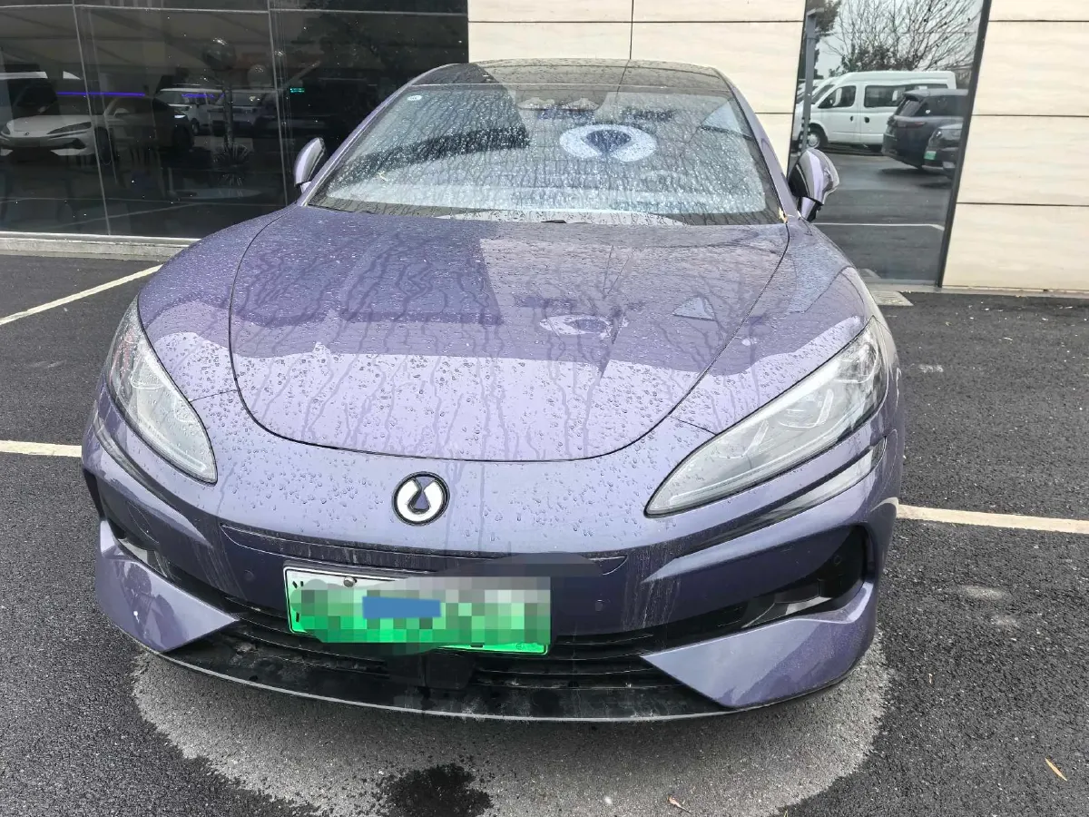 2024 Denza DenzaZ9 2.0T 207HP L4 E-CVT PHEV 38.5KWH,autocango,china used car exporter,china ev exporter,chinese used car exporter,chinese used ev exporter