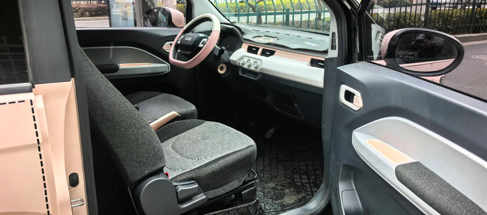 2022 Chery QQ Ice Cream BEV 13.85KWH,autocango,china used car exporter,china ev exporter,chinese used car exporter,chinese used ev exporter