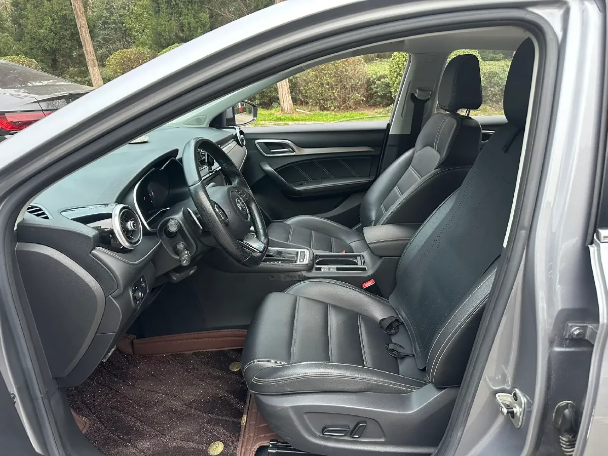 2019 MAXUS XinTu V80 2.5T 136HP L4 6AMT,autocango,china used car exporter,china ev exporter,chinese used car exporter,chinese used ev exporter