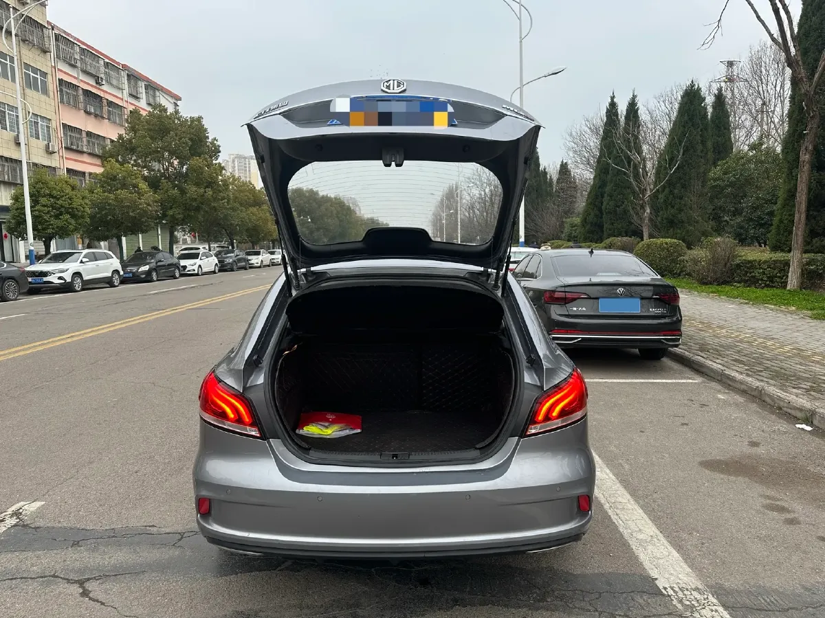 2019 MAXUS XinTu V80 2.5T 136HP L4 6AMT,autocango,china used car exporter,china ev exporter,chinese used car exporter,chinese used ev exporter
