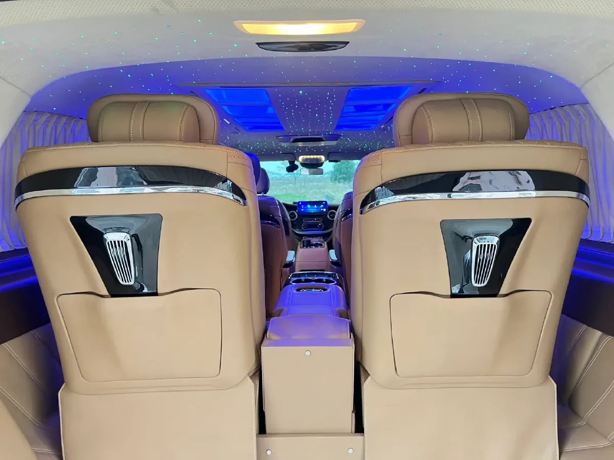 2021 Mercedes-Benz Vito 2.0T 211HP L4 9AT,autocango,china used car exporter,china ev exporter,chinese used car exporter,chinese used ev exporter