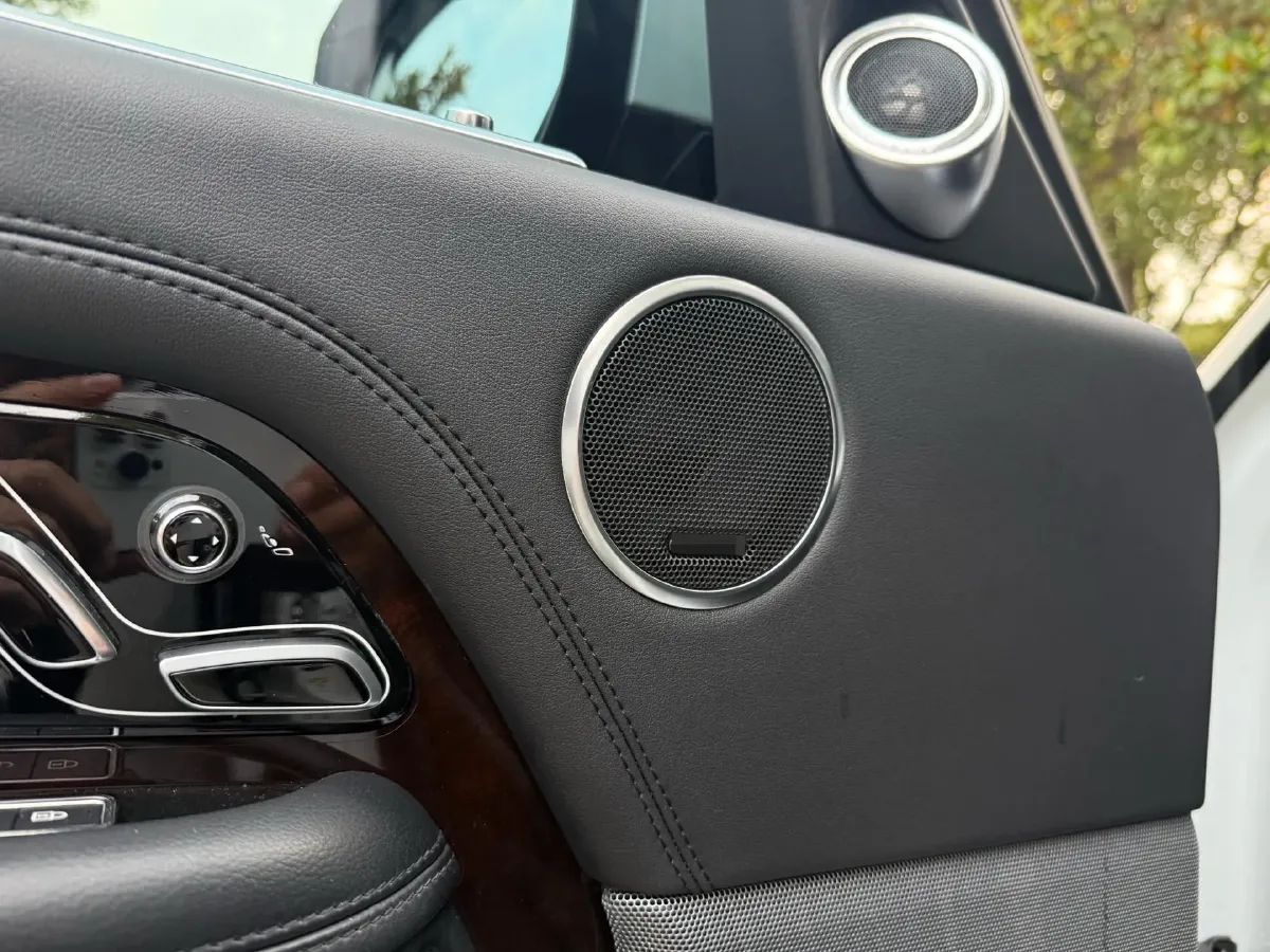 2022 Land Rover Range Rover 3.0T 360HP L6 8AT,autocango,china used car exporter,china ev exporter,chinese used car exporter,chinese used ev exporter