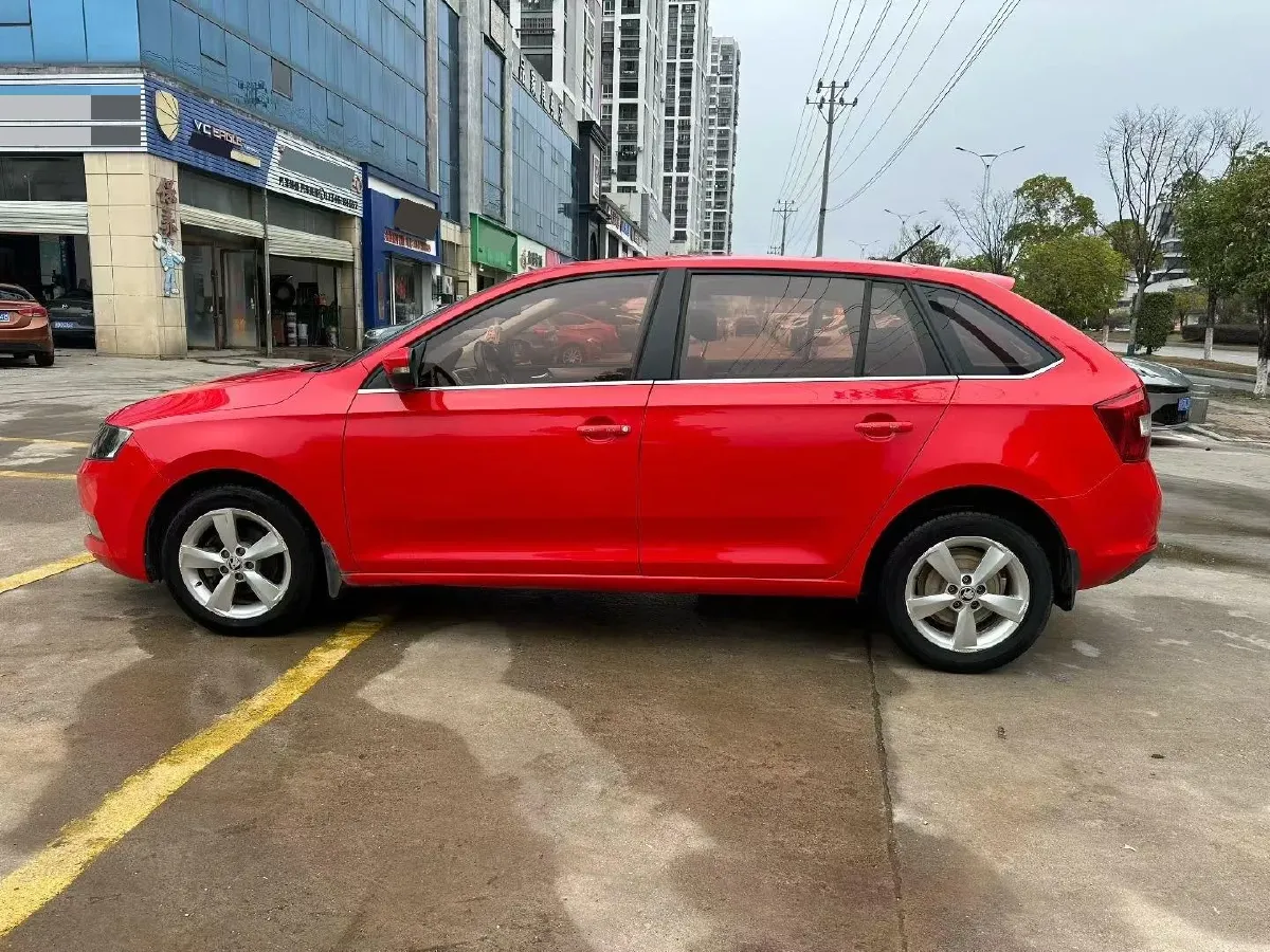 2018 Skoda Rapid Spaceback 1.6L 110HP L4 6AT,autocango,china used car exporter,china ev exporter,chinese used car exporter,chinese used ev exporter