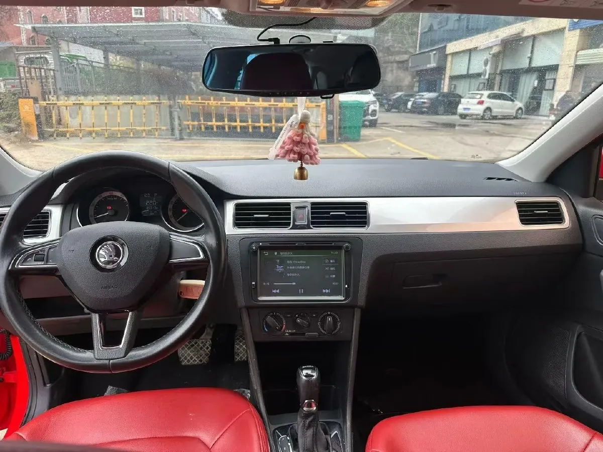 2018 Skoda Rapid Spaceback 1.6L 110HP L4 6AT,autocango,china used car exporter,china ev exporter,chinese used car exporter,chinese used ev exporter