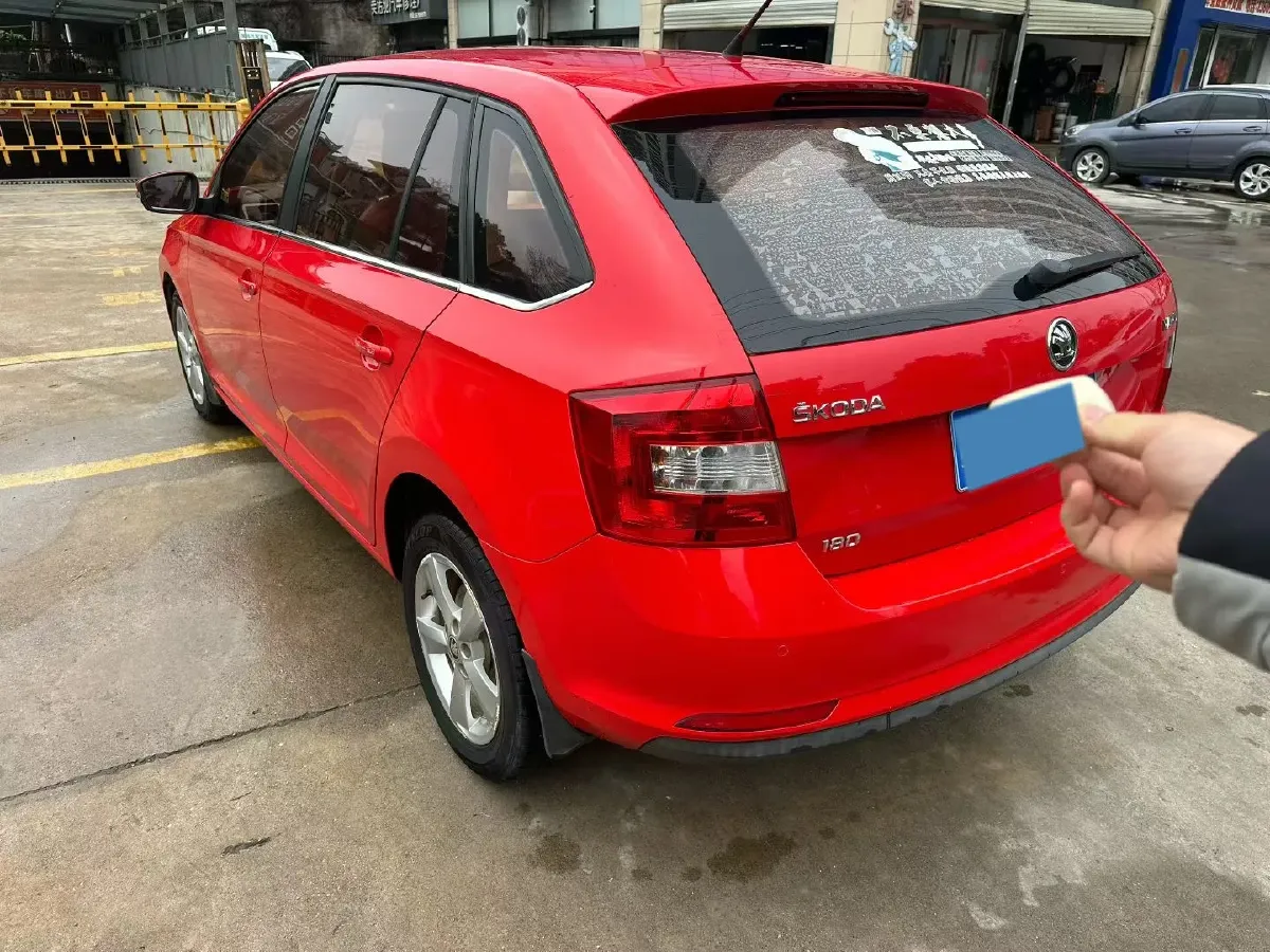 2018 Skoda Rapid Spaceback 1.6L 110HP L4 6AT,autocango,china used car exporter,china ev exporter,chinese used car exporter,chinese used ev exporter