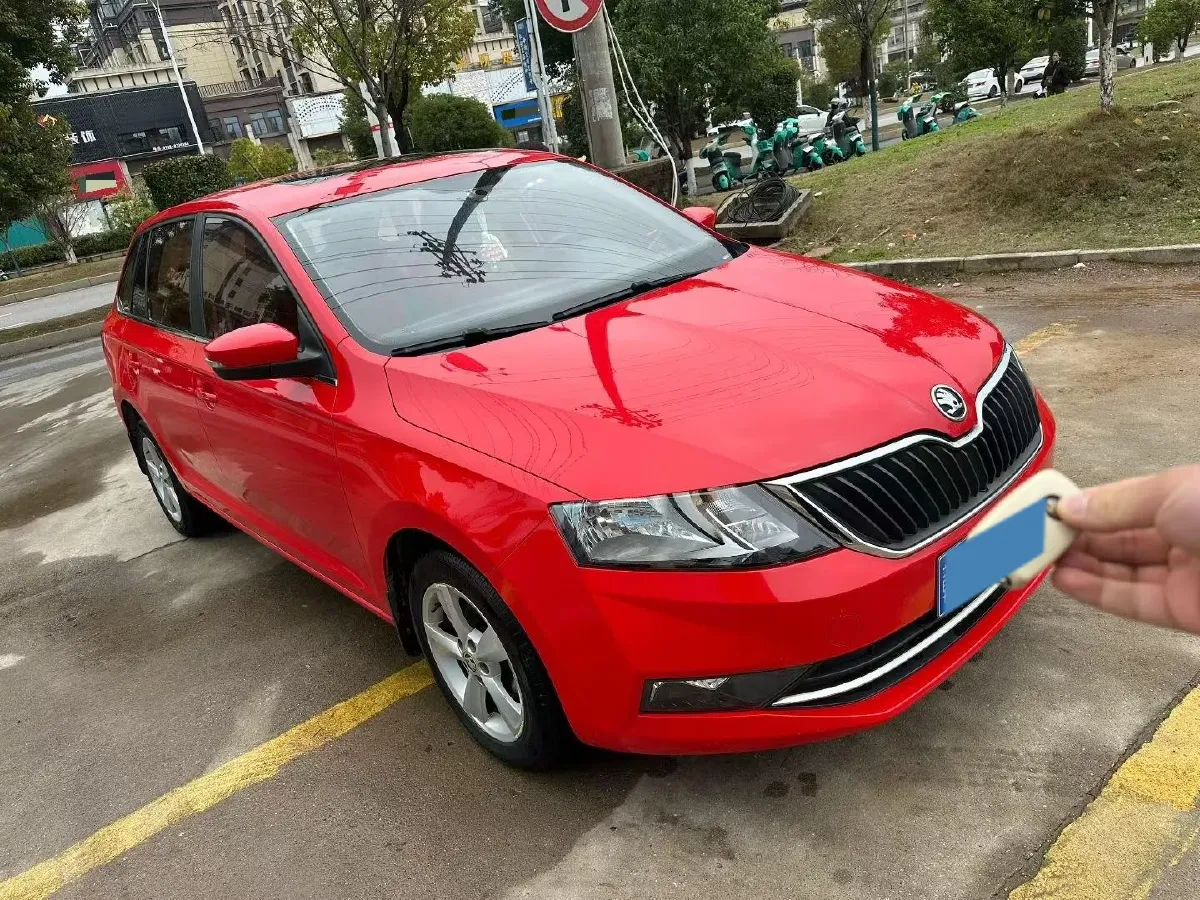 2018 Skoda Rapid Spaceback 1.6L 110HP L4 6AT,autocango,china used car exporter,china ev exporter,chinese used car exporter,chinese used ev exporter
