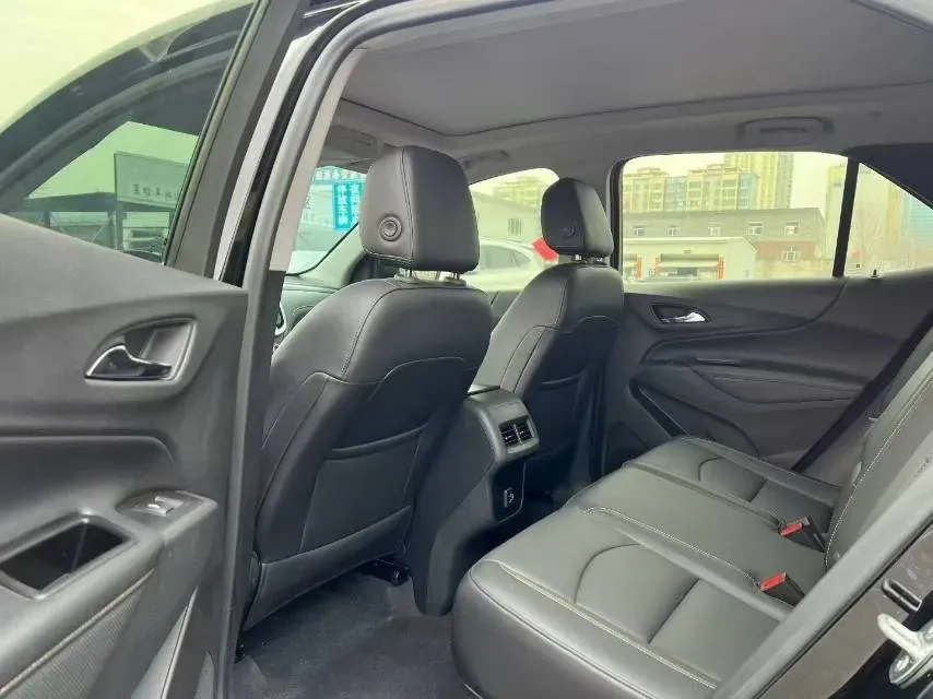 2019 Chevrolet Equinox 1.5T 169HP L4 6AT,autocango,china used car exporter,china ev exporter,chinese used car exporter,chinese used ev exporter