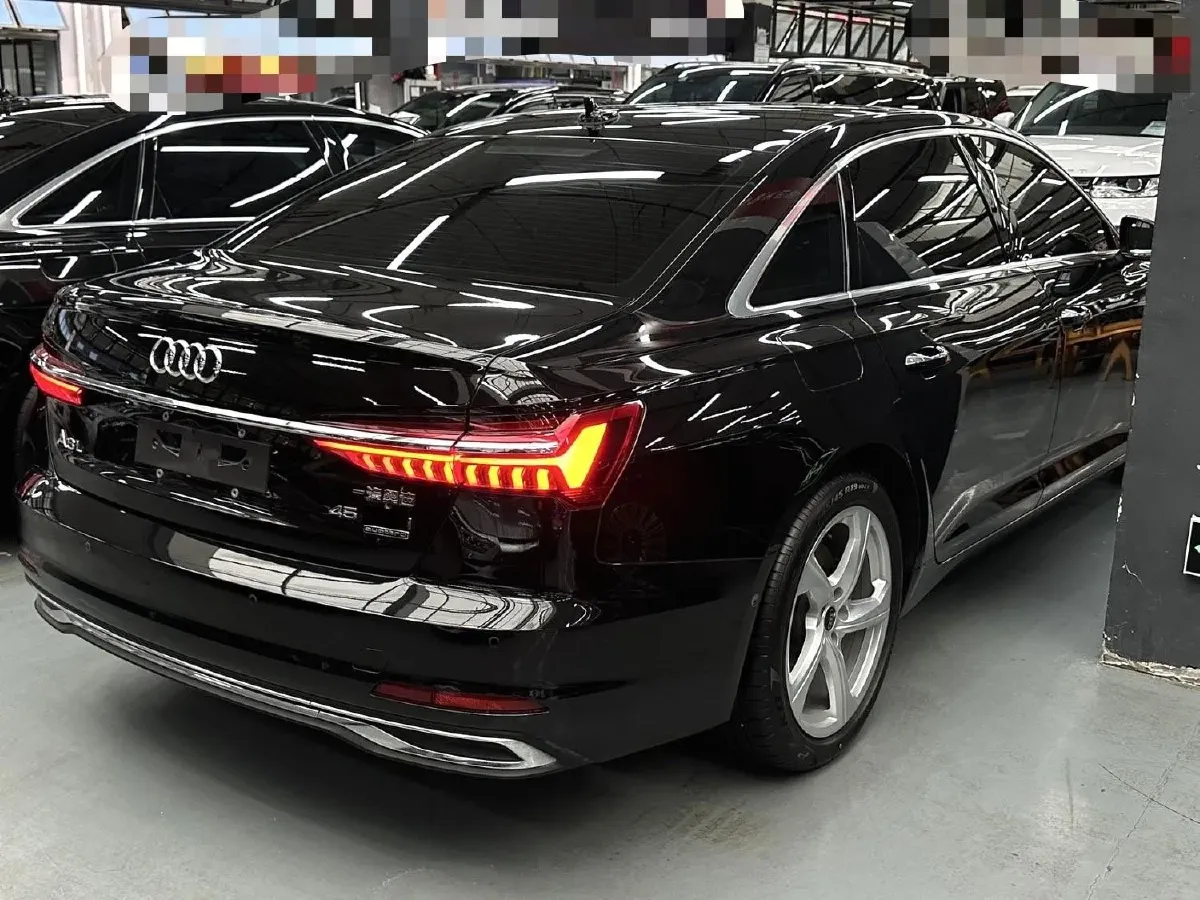 2023 Audi A6L 2.0T 245HP L4 7DCT,autocango,china used car exporter,china ev exporter,chinese used car exporter,chinese used ev exporter