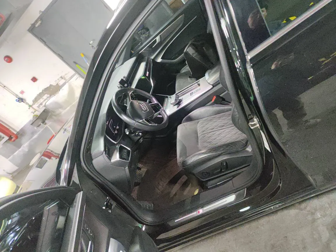 2020 Audi A6L 3.0T 340HP V6 7DCT,autocango,china used car exporter,china ev exporter,chinese used car exporter,chinese used ev exporter