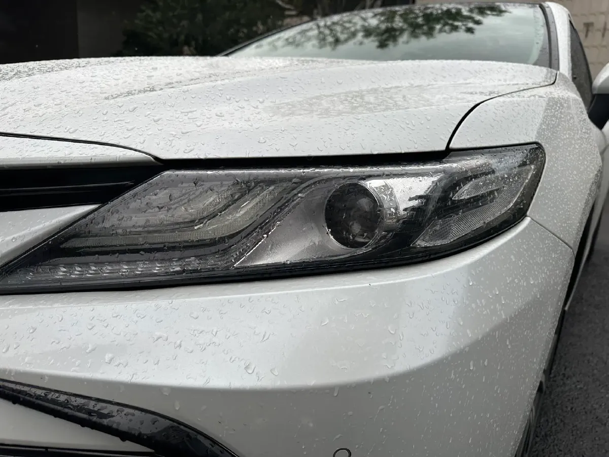 2021 Toyota Camry 2.5L 209HP L4 8AT,autocango,china used car exporter,china ev exporter,chinese used car exporter,chinese used ev exporter