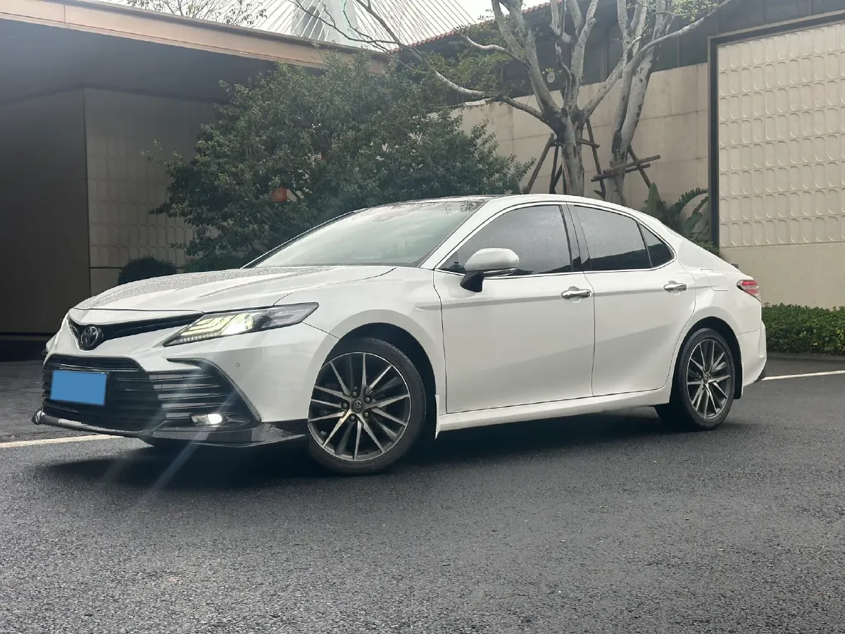 2021 Toyota Camry 2.5L 209HP L4 8AT,autocango,china used car exporter,china ev exporter,chinese used car exporter,chinese used ev exporter