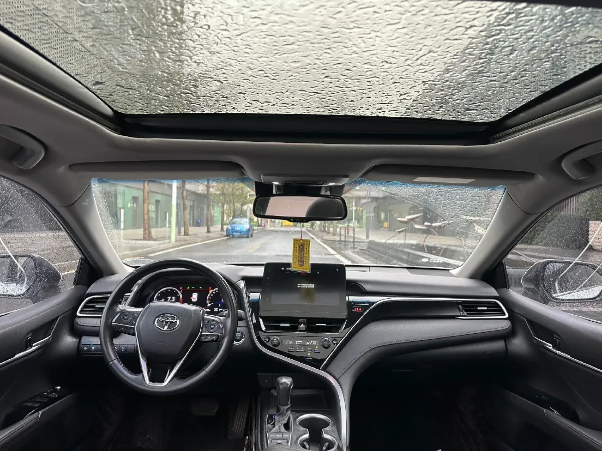 2021 Toyota Camry 2.5L 209HP L4 8AT,autocango,china used car exporter,china ev exporter,chinese used car exporter,chinese used ev exporter