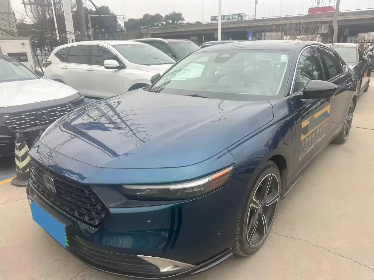 2023 Honda Accord 2.0L 148HP L4 E-CVT PHEV 17.7KWH,autocango,china used car exporter,china ev exporter,chinese used car exporter,chinese used ev exporter
