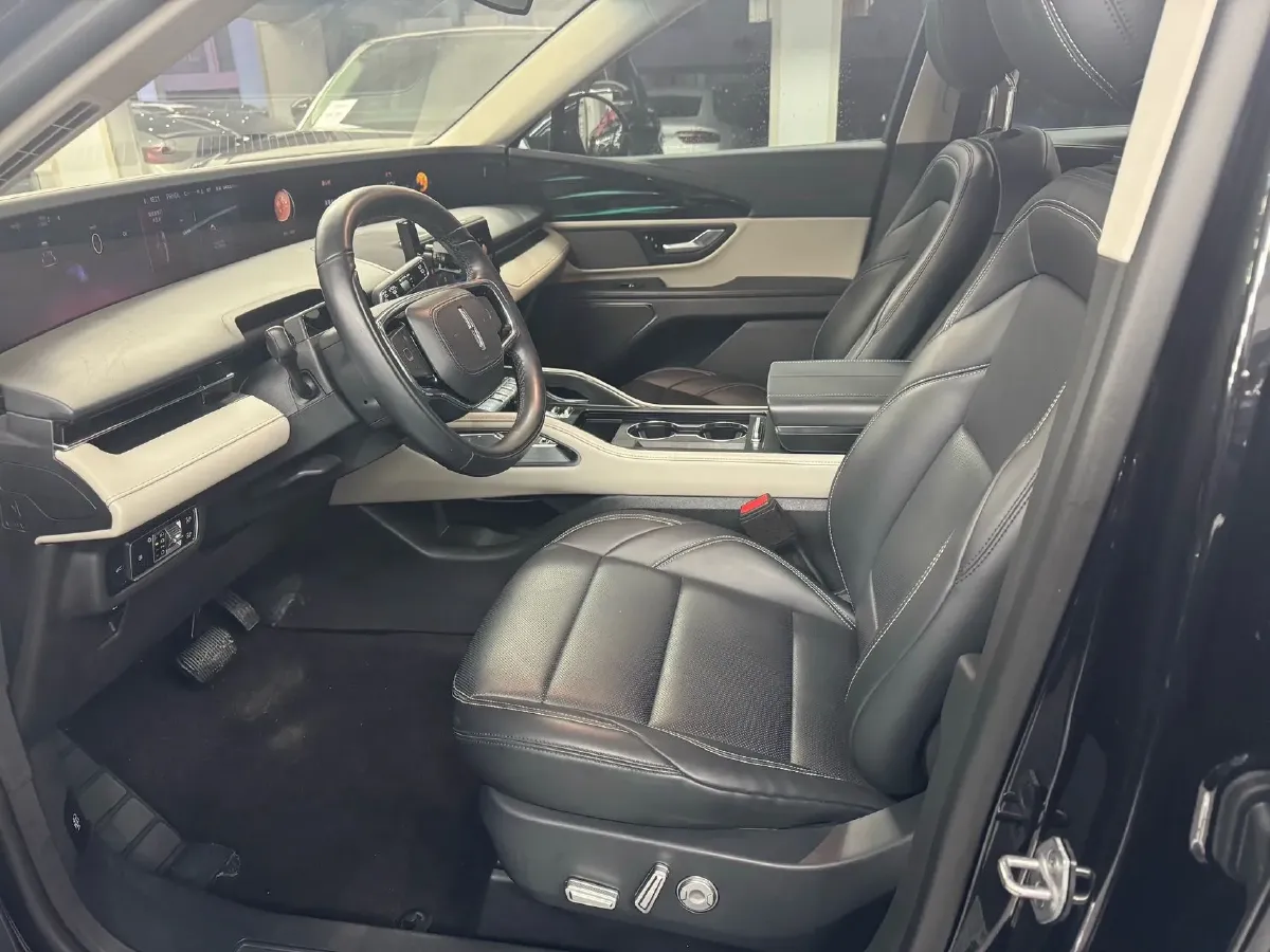 2023 Lincoln Nautilus 2.0T 261HP L4 8AT,autocango,china used car exporter,china ev exporter,chinese used car exporter,chinese used ev exporter