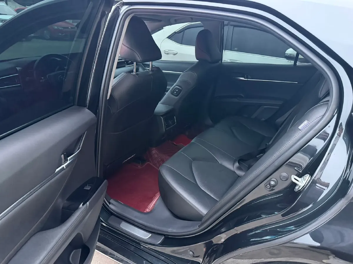 2023 Toyota Camry 2.5L 207HP L4 8AT,autocango,china used car exporter,china ev exporter,chinese used car exporter,chinese used ev exporter