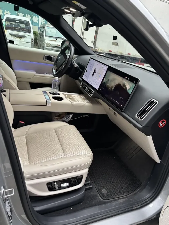 2023 Li L8 Range Extended 154HP REEV 40.9KWH,autocango,china used car exporter,china ev exporter,chinese used car exporter,chinese used ev exporter