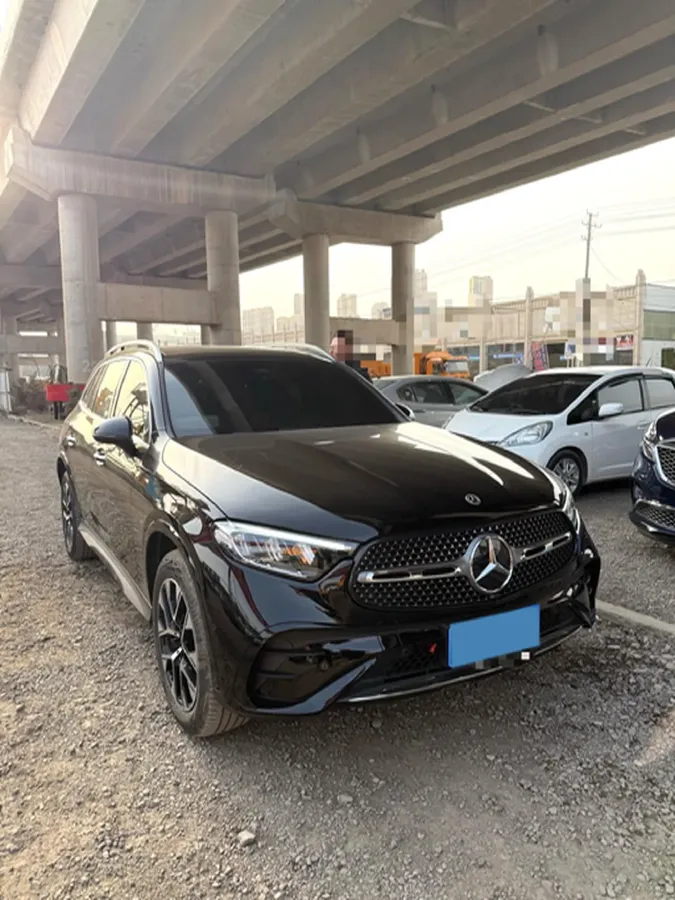 2024 Mercedes-Benz GLC Class 2.0T 204HP L4 9AT,autocango,china used car exporter,china ev exporter,chinese used car exporter,chinese used ev exporter