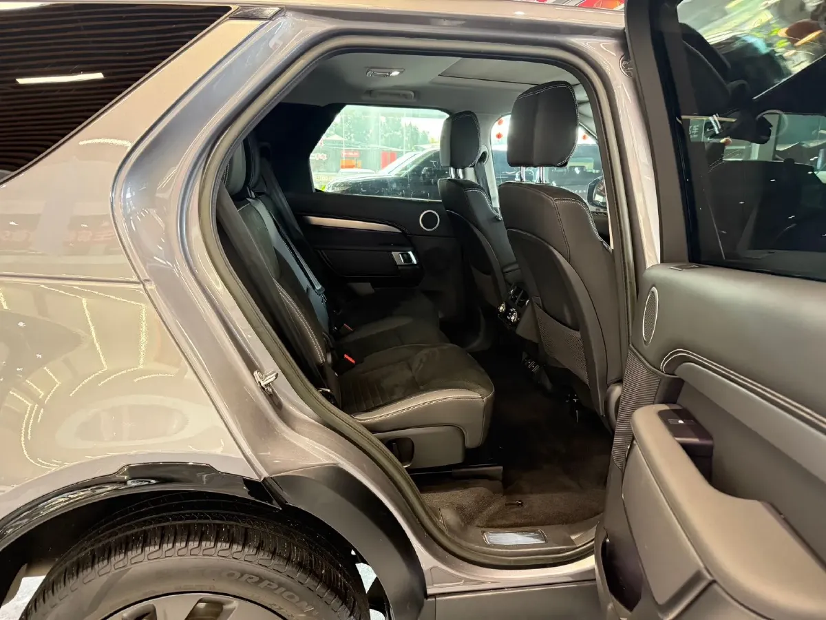 2023 Land Rover Discovery 3.0T 360HP L6 8AT,autocango,china used car exporter,china ev exporter,chinese used car exporter,chinese used ev exporter