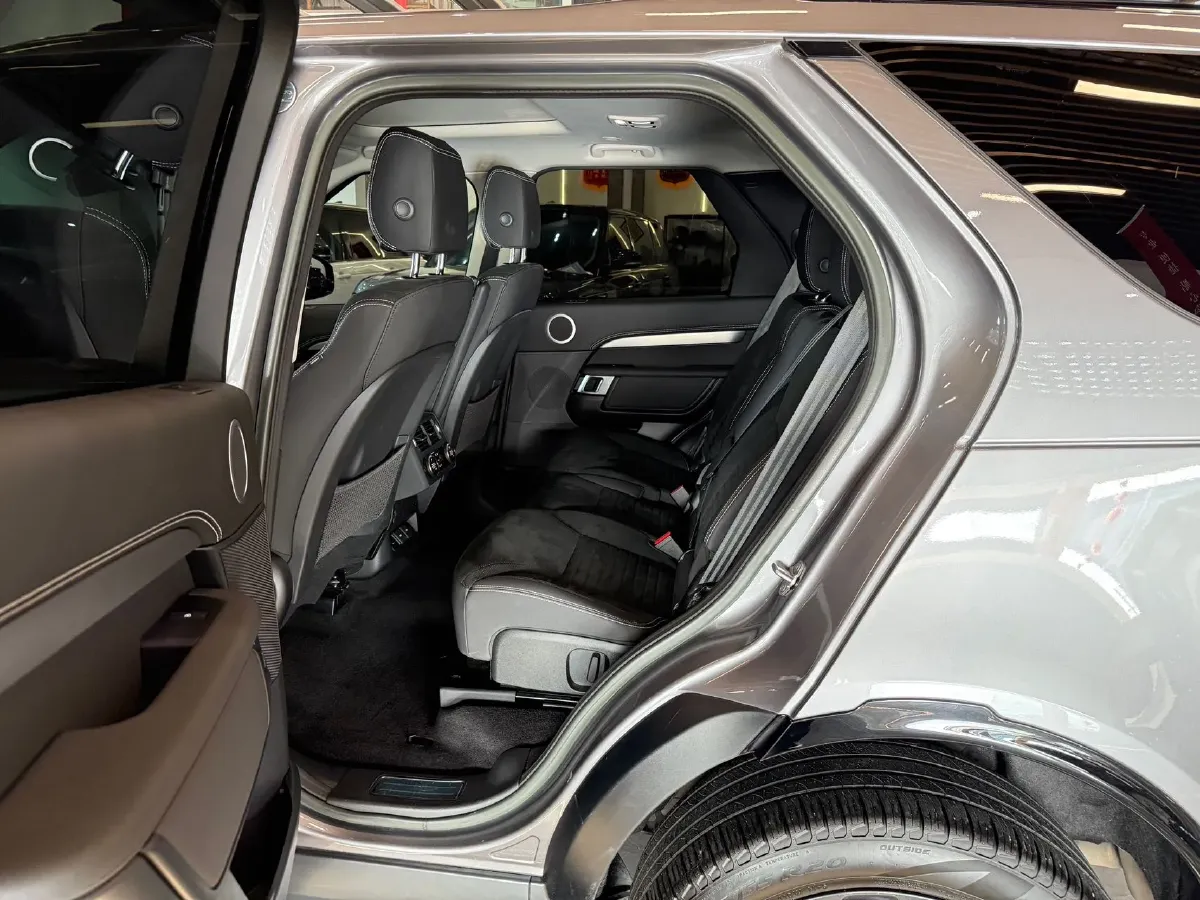 2023 Land Rover Discovery 3.0T 360HP L6 8AT,autocango,china used car exporter,china ev exporter,chinese used car exporter,chinese used ev exporter