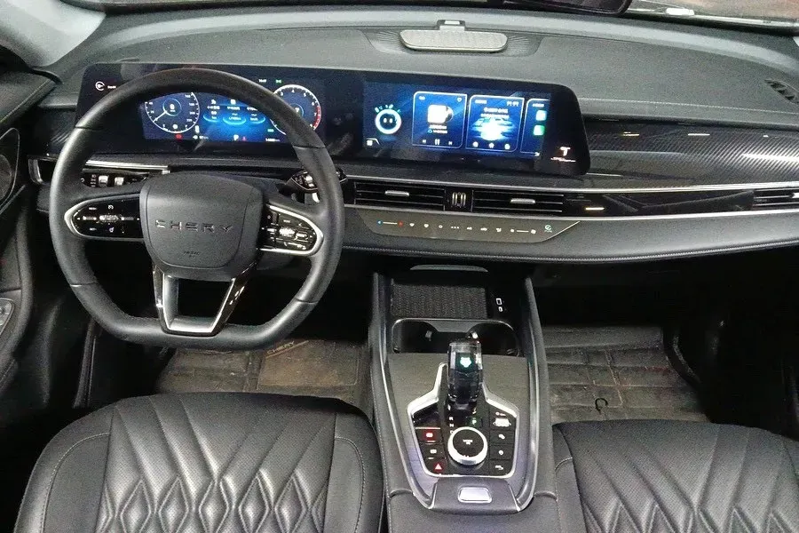 2023 Chery Tiggo 7 Plus 1.5T 156HP L4 CVT,autocango,china used car exporter,china ev exporter,chinese used car exporter,chinese used ev exporter